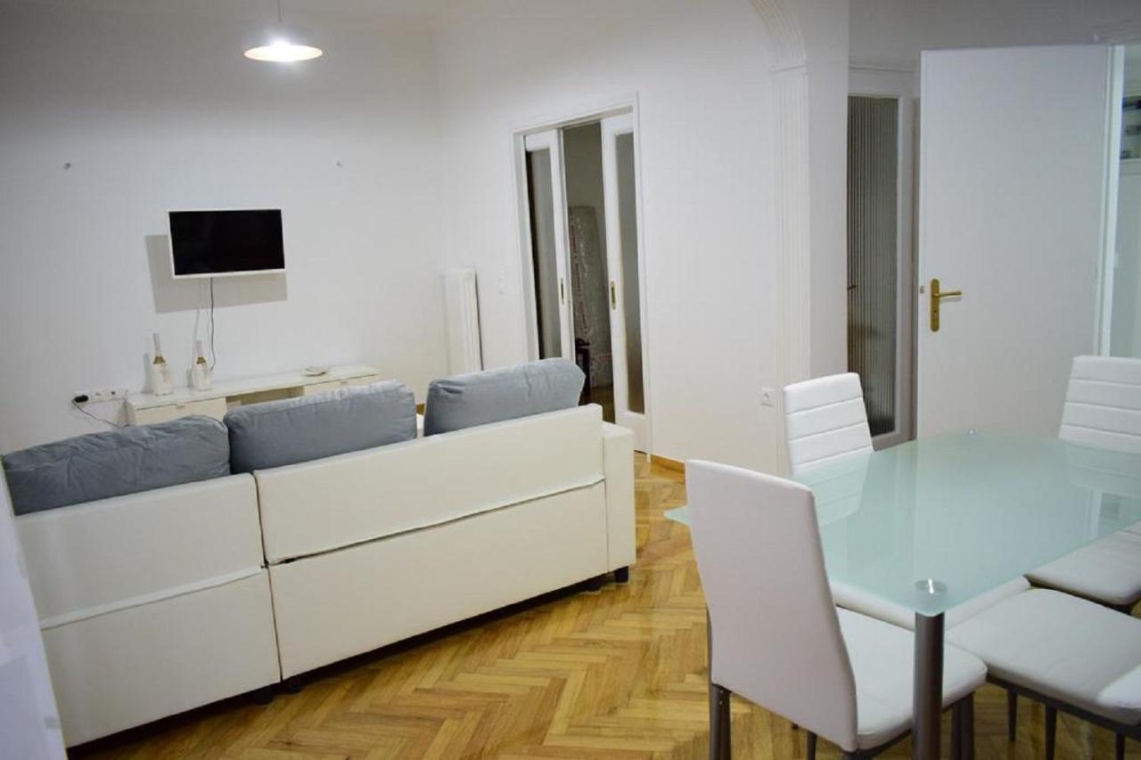 Beautiful Renovated Flat In Athens Apartment Ngoại thất bức ảnh